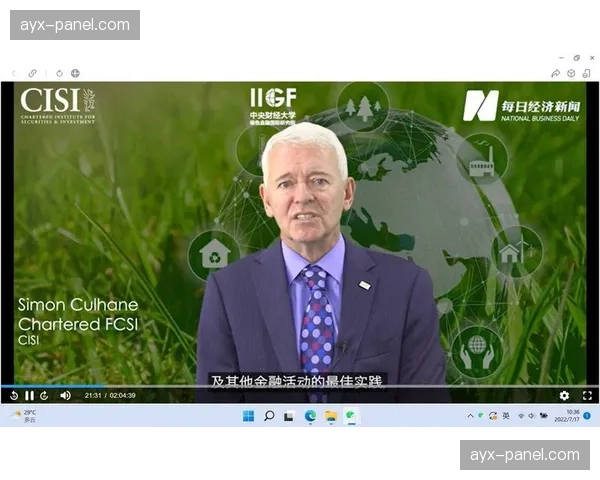 美国泳将莱德基的耶鲁大学生涯：如何在学术与奥运卫冕之路上寻找平衡