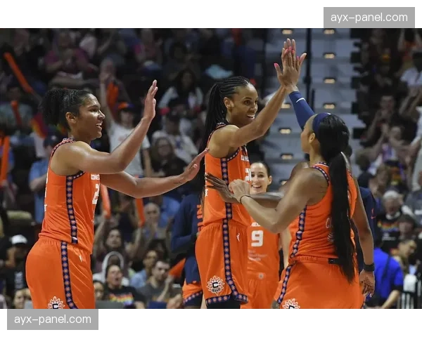 揭幕战:康涅狄格太阳全场采用23次区域联防成功限制王牌进攻